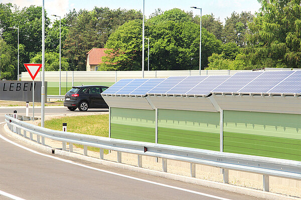 Photovoltaikelement auf Lärmschutzwand