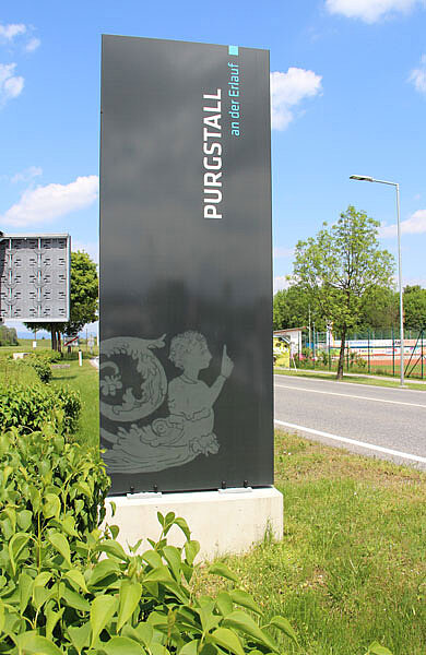 Leitsystem Purgstall Pylon Rückansicht