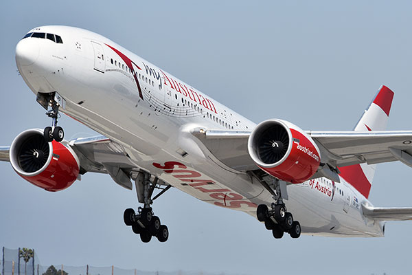 Flugzeugbeschriftung Austrian Airlines