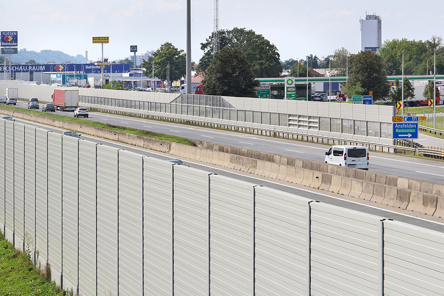 Lärmschutzwand an der Autobahn A1