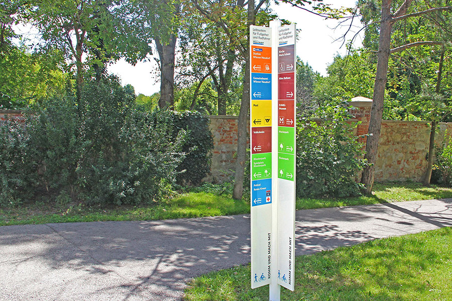 Fußgängerleitsystem Wiener Neudorf